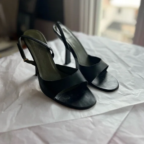 VTG 90s GUCCI slingback sandals sz 8 black leather scalloped edge 4.25in heel - Picture 6 of 16